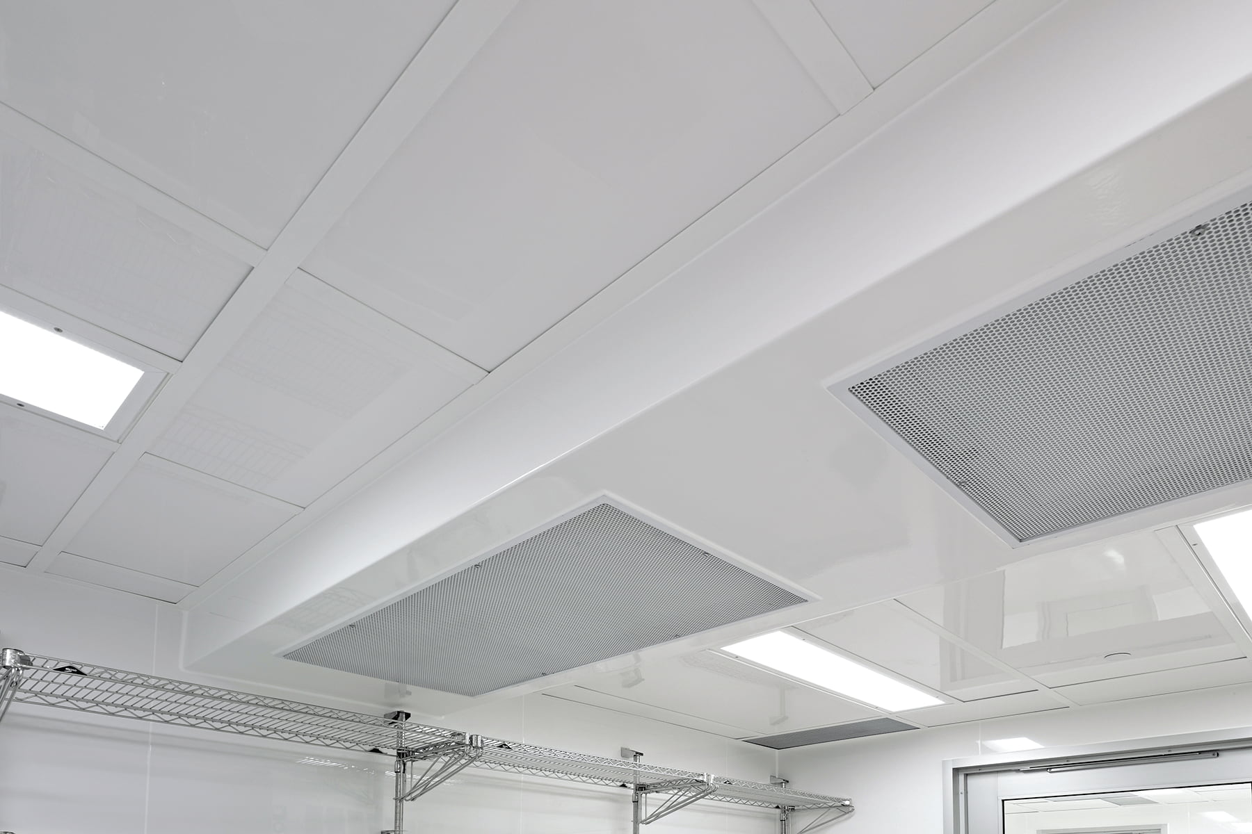 Arcoform shroud and TR35 suspendeed ceiling